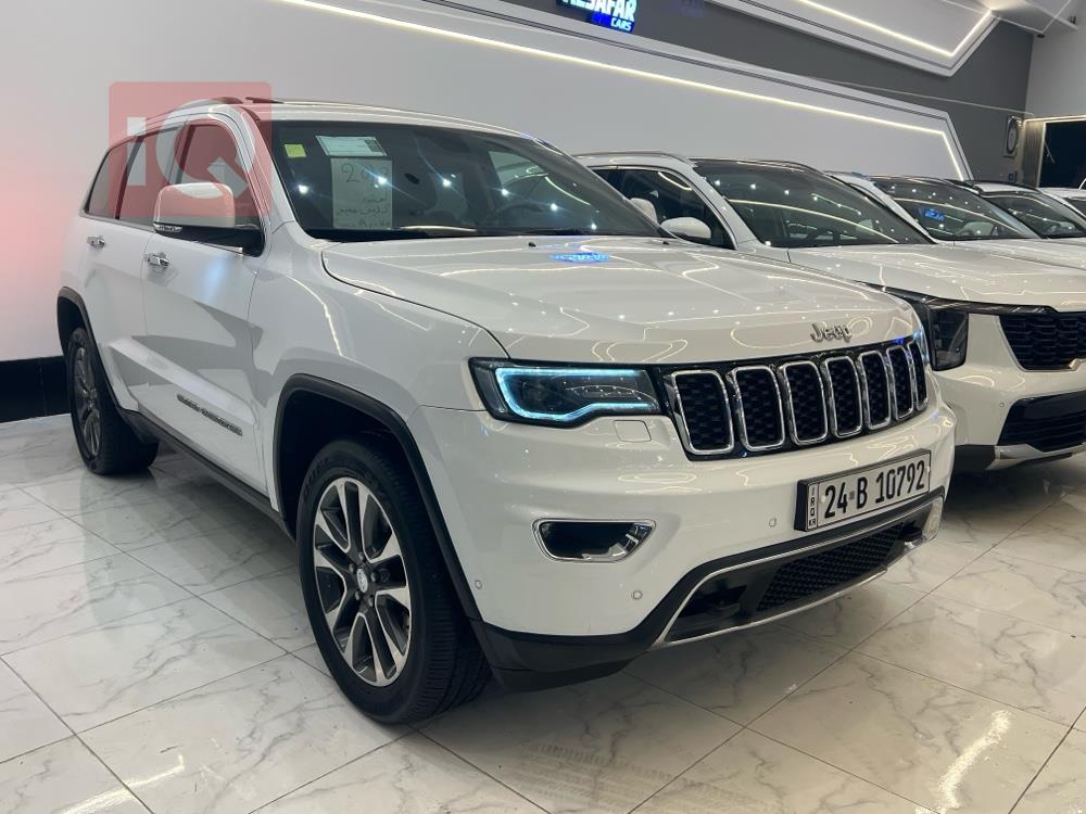 جیپ گراند شیرۆکی